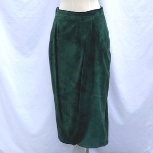 Vintage Hillary Paige suede skirt, hunter green, back zip, front split, sz 10